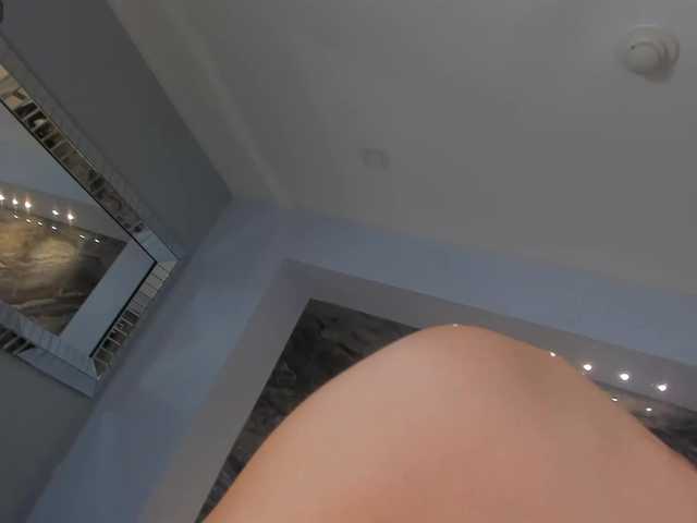 AlyssaDean online show from August 16, 11:36 am
