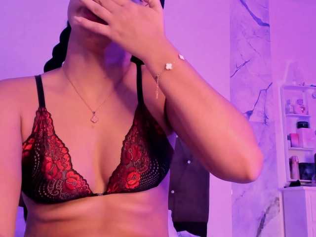 Alysson 18 online show from August 8, 2:06 pm