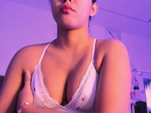 Alysson 18 online show from August 13, 2:09 pm