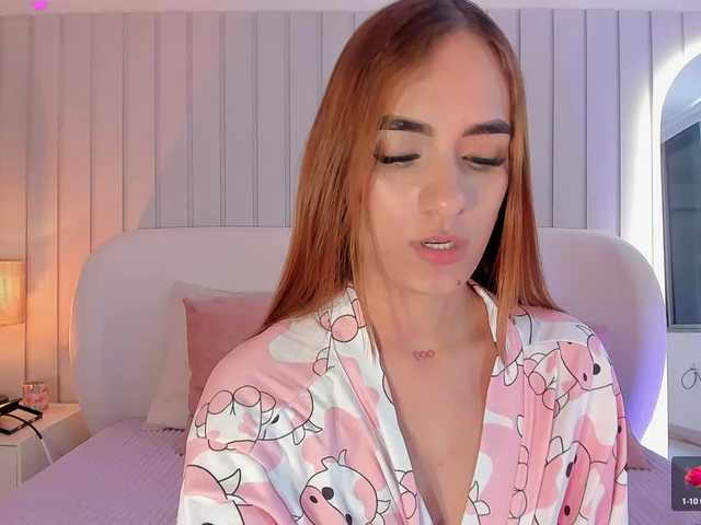 Amaia-Foxx online show from July 22, 8:22 pm