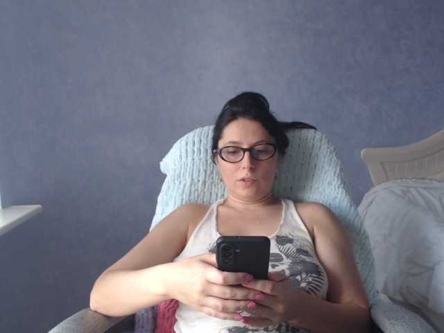 AmandaFresh24 online show from August 4, 2:14 pm