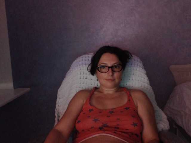 AmandaFresh24 online show from August 7, 7:36 pm
