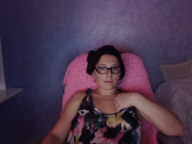 AmandaFresh24 online show from August 9, 8:43 pm