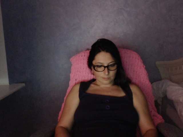 AmandaFresh24 online show from August 13, 6:11 pm