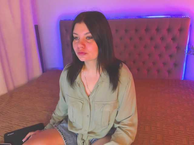 AmandaHope online show from August 9, 4:13 am