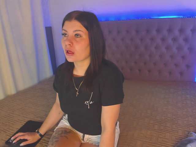 AmandaHope online show from August 15, 4:27 am