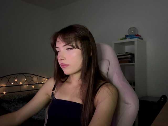 AmberGlamour online show from August 11, 7:49 pm