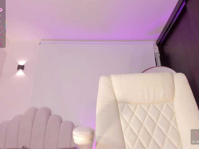 AmberLewis online show from August 4, 2:41 am
