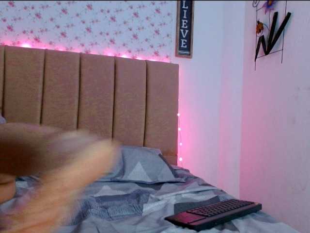 AmberSilk online show from August 14, 3:21 am