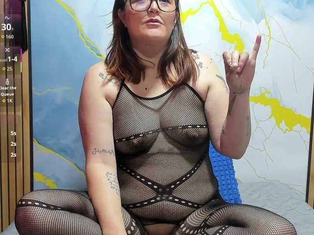 Amberr35 online show from July 19, 11:34 am