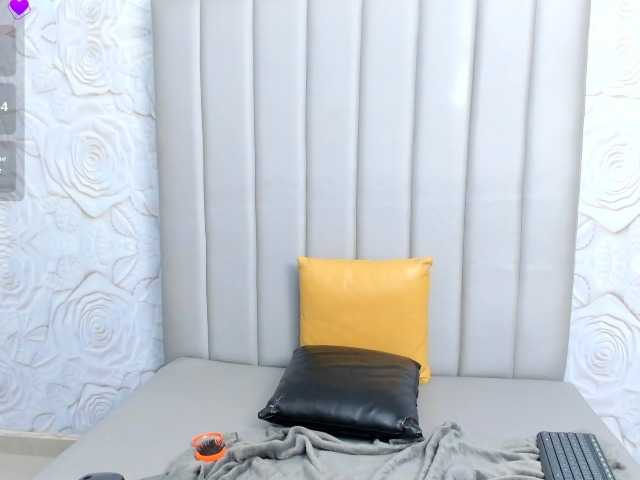Amelia02 online show from August 8, 6:08 pm