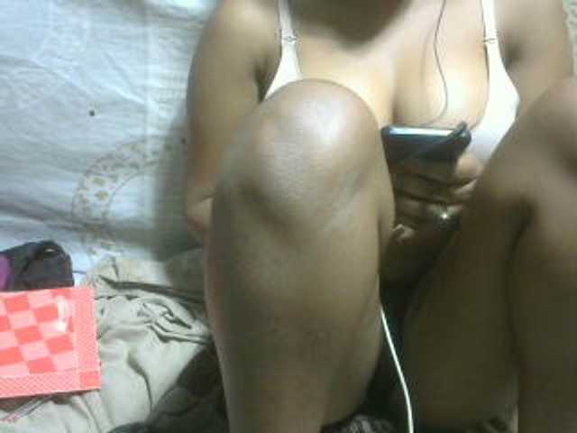 Amelia25 online show from August 11, 7:21 am