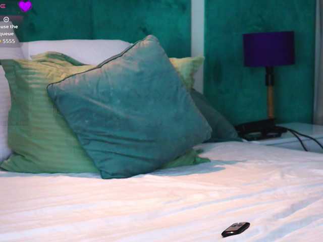 AmeliaJune online show from July 28, 12:38 am