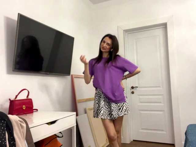 AmilyGlamour online show from July 24, 5:27 pm