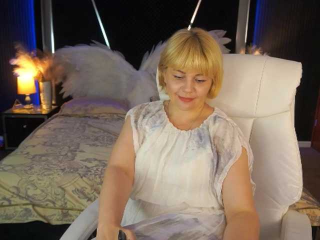 AmiraNight online show from August 4, 9:01 pm