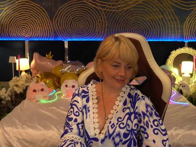 AmiraNight online show from August 8, 7:47 pm