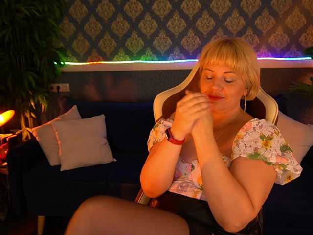 AmiraNight online show from August 11, 1:51 am