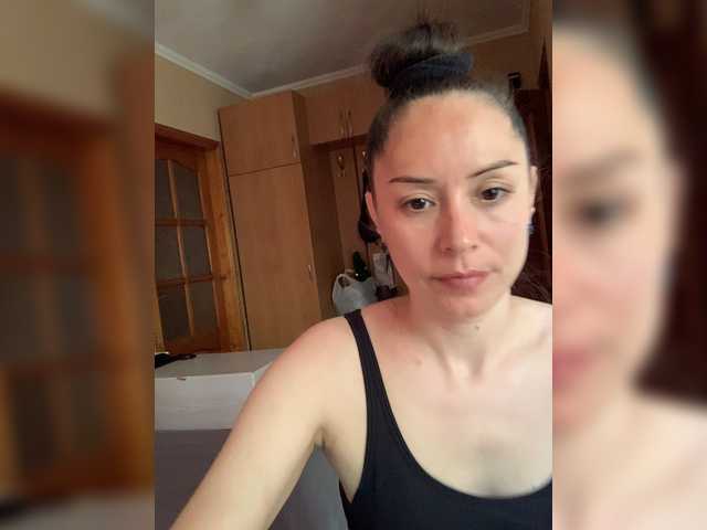 Amy-Lee online show from August 1, 2:12 pm