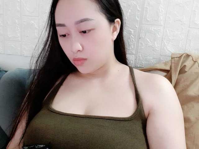 Amy-Yong online show from August 6, 5:17 am