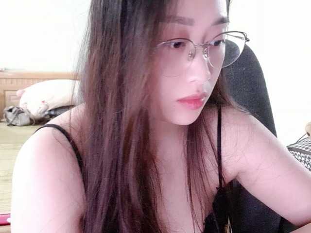 Amy-Yong online show from August 15, 12:09 pm