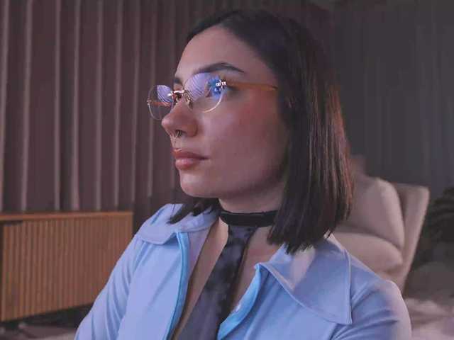 AmyArmstrong online show from July 31, 11:54 pm