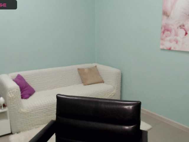 AmyJonas online show from August 17, 6:18 am