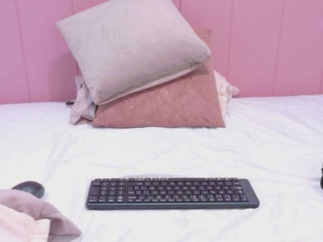 AmyJoness1 online show from August 13, 10:46 pm