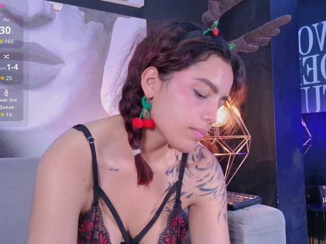 AmyScott online show from August 13, 6:27 am