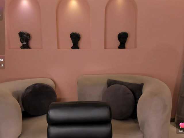 AmyWoods online show from July 31, 1:50 pm