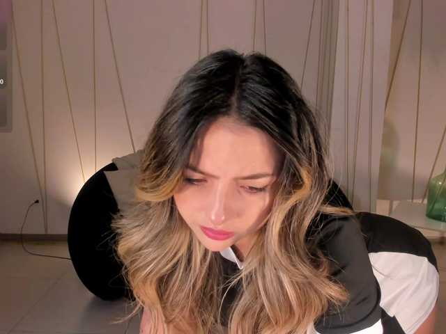 AmyWoods online show from August 7, 10:48 am