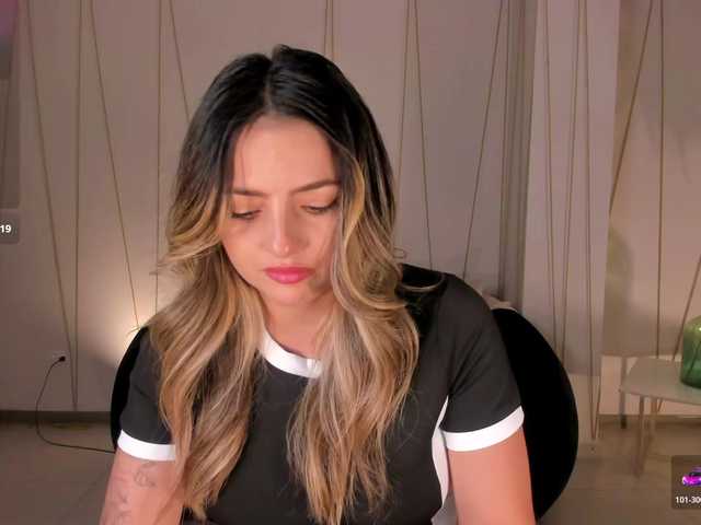 AmyWoods online show from August 7, 2:06 pm