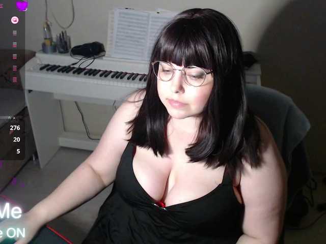 Hell Flower online show from July 30, 5:31 pm
