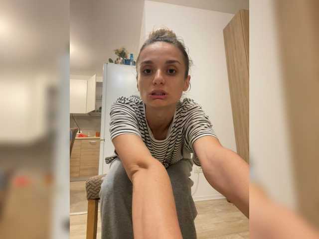 Anais8900 online show from August 8, 12:00 am