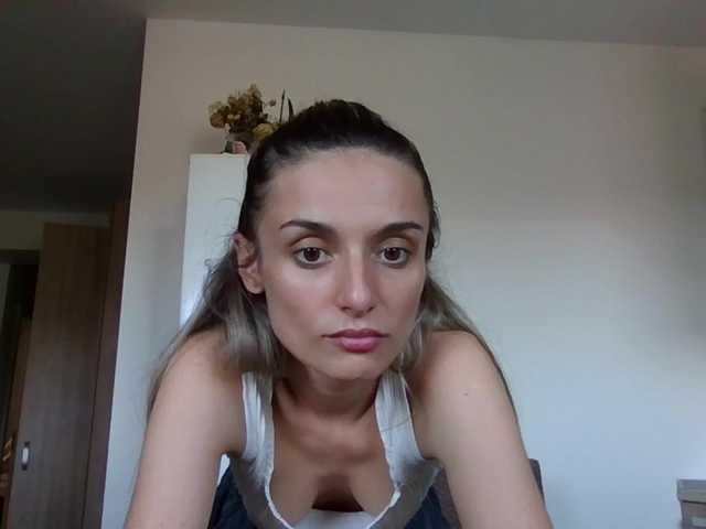 Anais8900 online show from August 10, 9:55 am