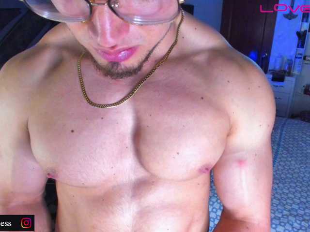 AndrewHarriss online show from August 6, 6:23 am