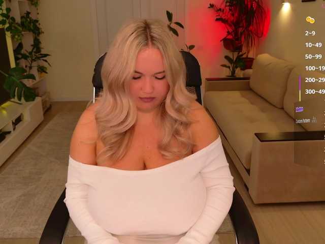 Angel A online show from July 9, 8:47 pm