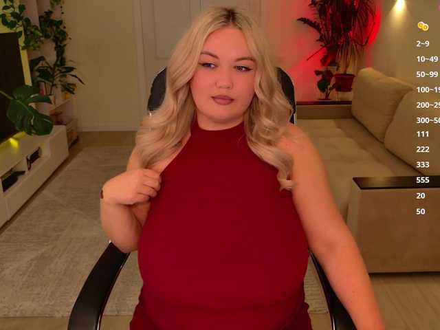 Angel A online show from July 17, 8:20 pm