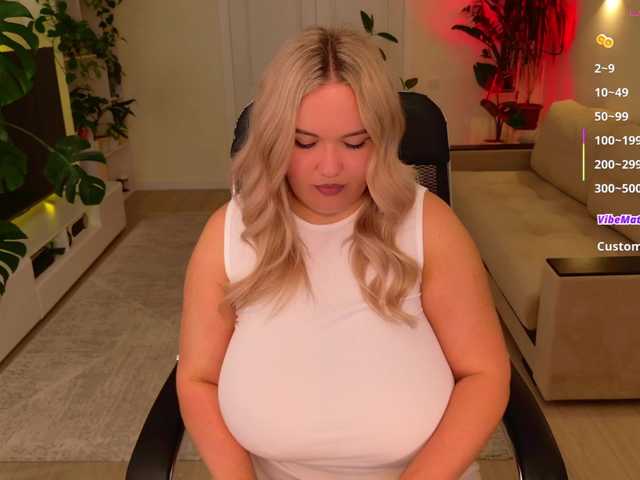 Angel A online show from July 28, 8:26 pm