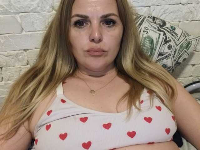 AngelAlone online show from July 31, 1:50 pm