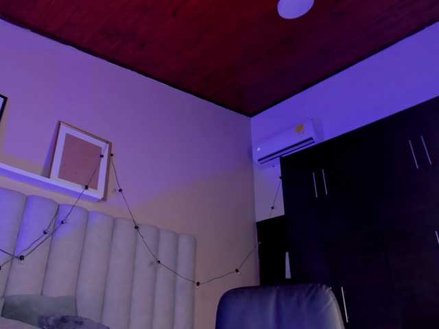 AngelSavagee online show from August 8, 1:55 pm