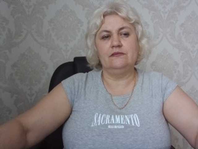 AngelaFamez online show from March 26, 2:43 pm