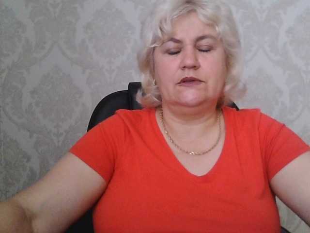 AngelaFamez online show from May 7, 6:03 am