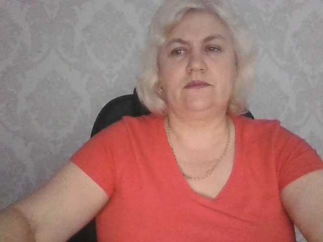 AngelaFamez online show from May 11, 1:57 pm