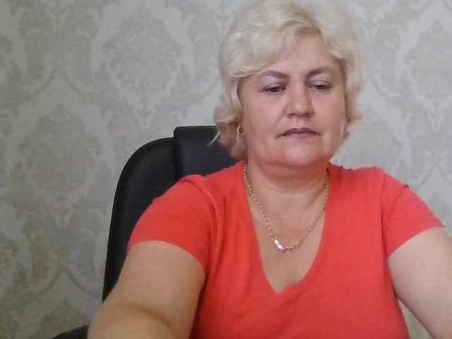 AngelaFamez online show from June 27, 1:03 pm
