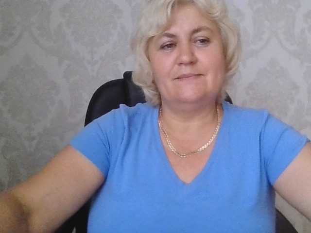 AngelaFamez online show from July 27, 10:21 am