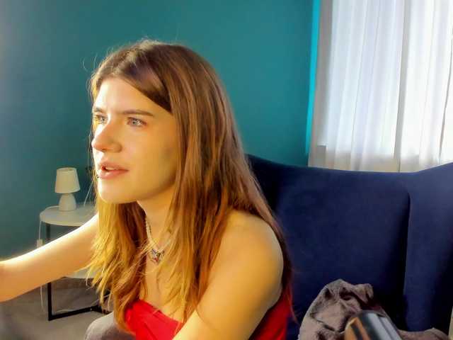 AngelinaLing online show from August 15, 4:49 am