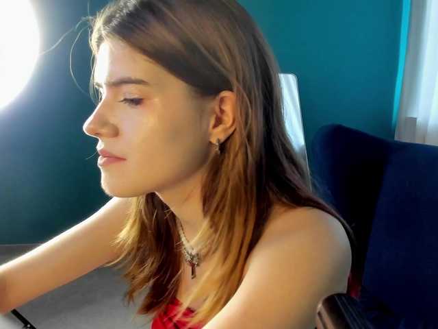 AngelinaLing online show from August 15, 9:24 am