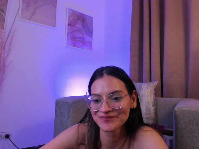 Angie-Pirs online show from August 18, 12:05 am