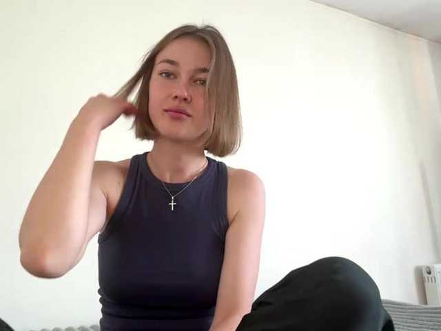 AnishaTrostle online show from August 13, 6:38 am