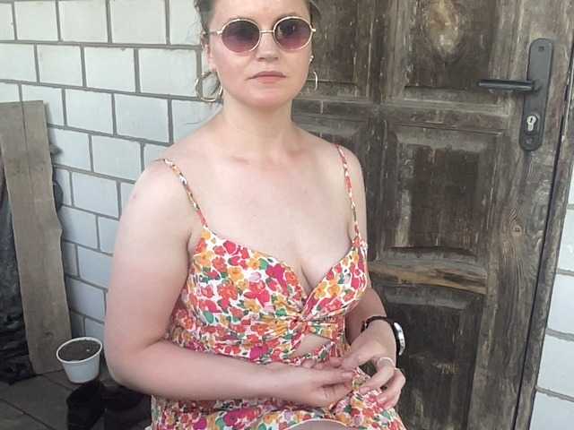 AnitaGlamorX online show from May 24, 1:58 pm